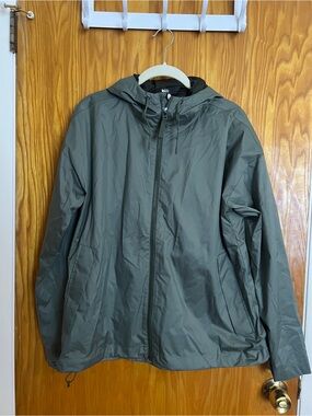 REI lightweight windbreaker/ rain jacket